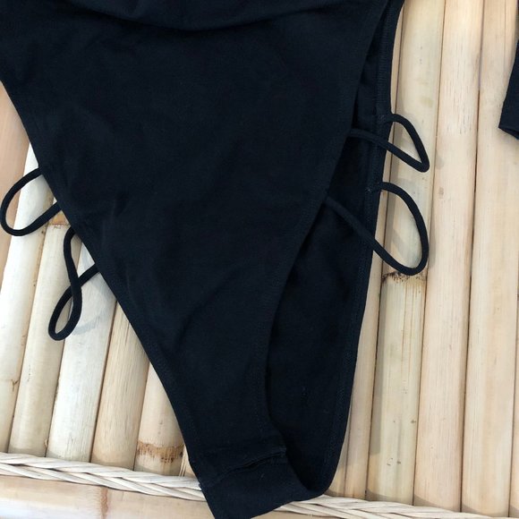 LIPT Long Sleeve Bodysuit Leotard High Leg Cheeky String - Picture 5 of 8